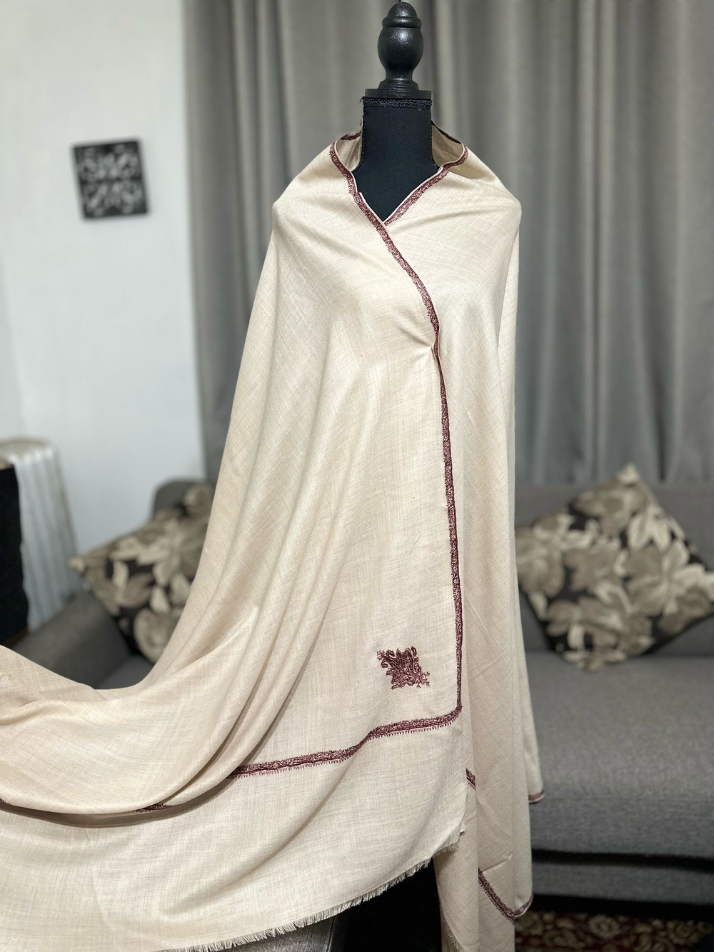 Pure Pashmina NEW Elegant Cream Embroidered Shawl with Contrast Trim